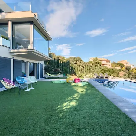 Villa 6 Bedroom With Sea Views & Pool In Sa Riera, Begur